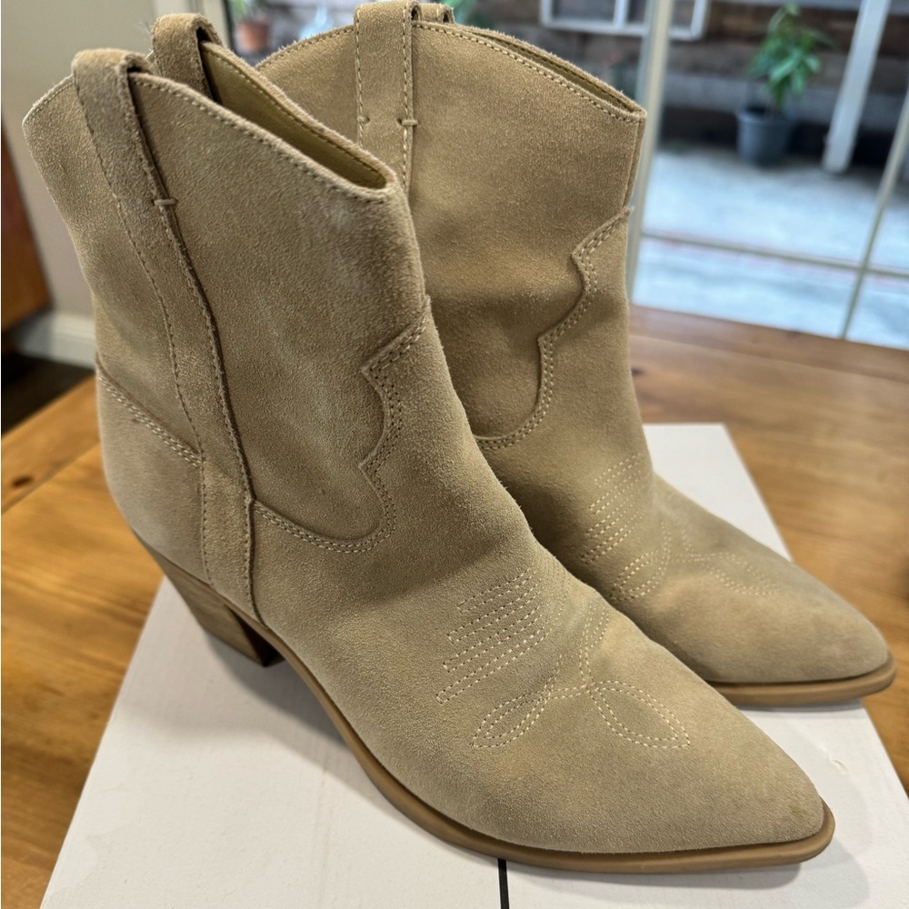 Women's Tan Suede Ankle Boots